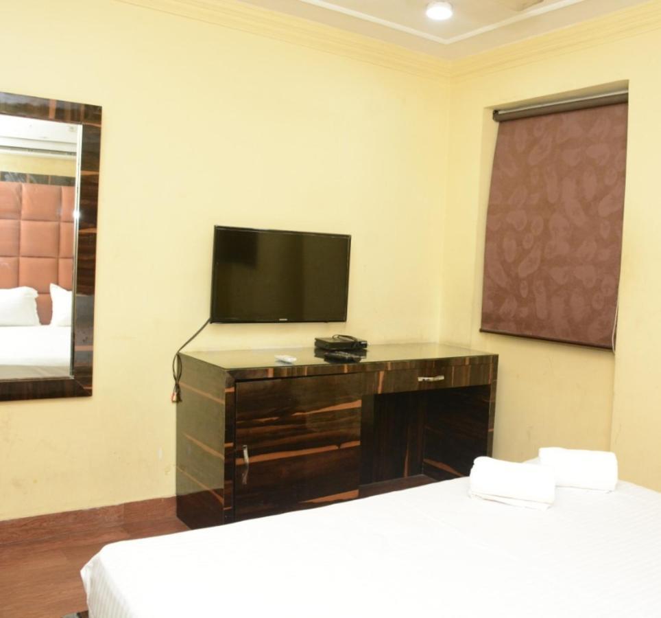 Plaza By Wb Inn, Calcutta Extérieur photo